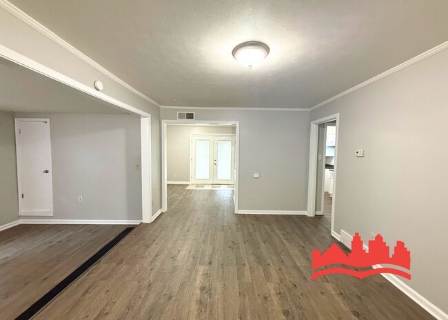 Foto del edificio - 1545 Duke Rd