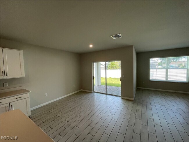 Foto del edificio - 2805 NW 6th Terrace