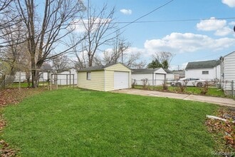 Building Photo - 19717 Kenosha St