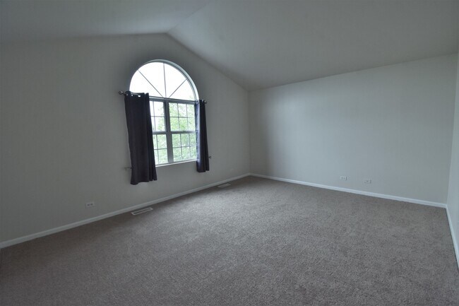 Building Photo - 1239 Dunamon Dr