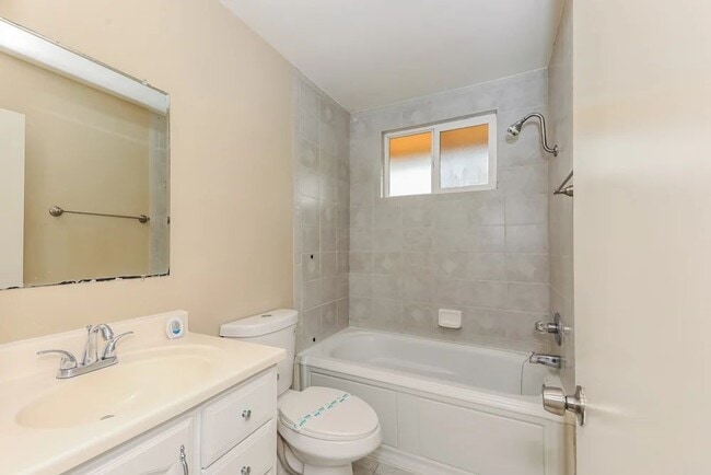 Building Photo - 11419 Rancho La Brea Dr