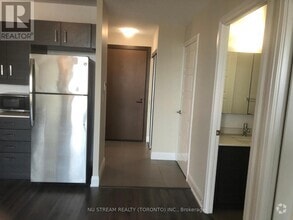 Building Photo - 1-2101 Uptown Dr