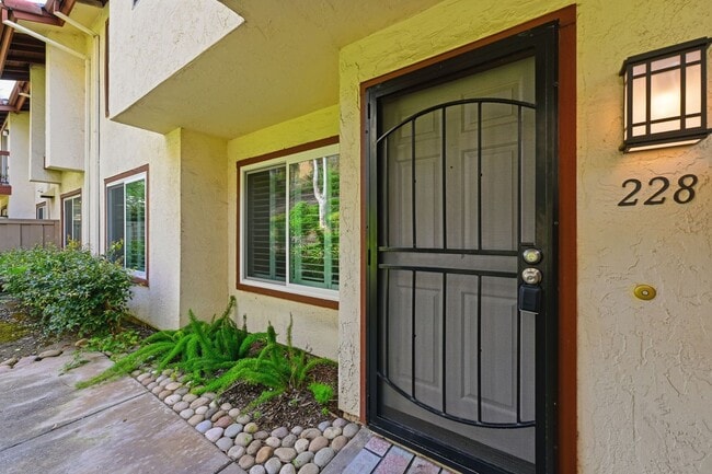 Building Photo - 4060 Rosenda Ct