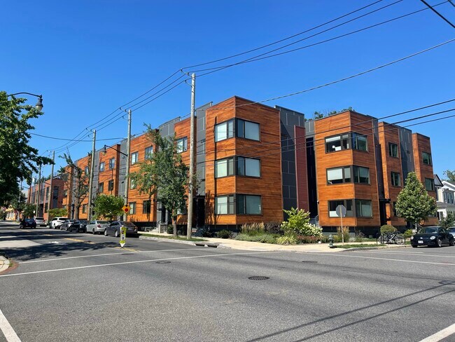 Foto del edificio - 3205 12th St NE