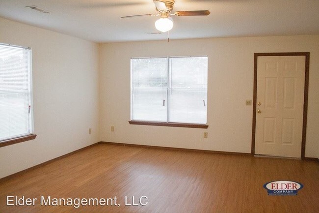 Building Photo - 6760 S Kathleen Cir