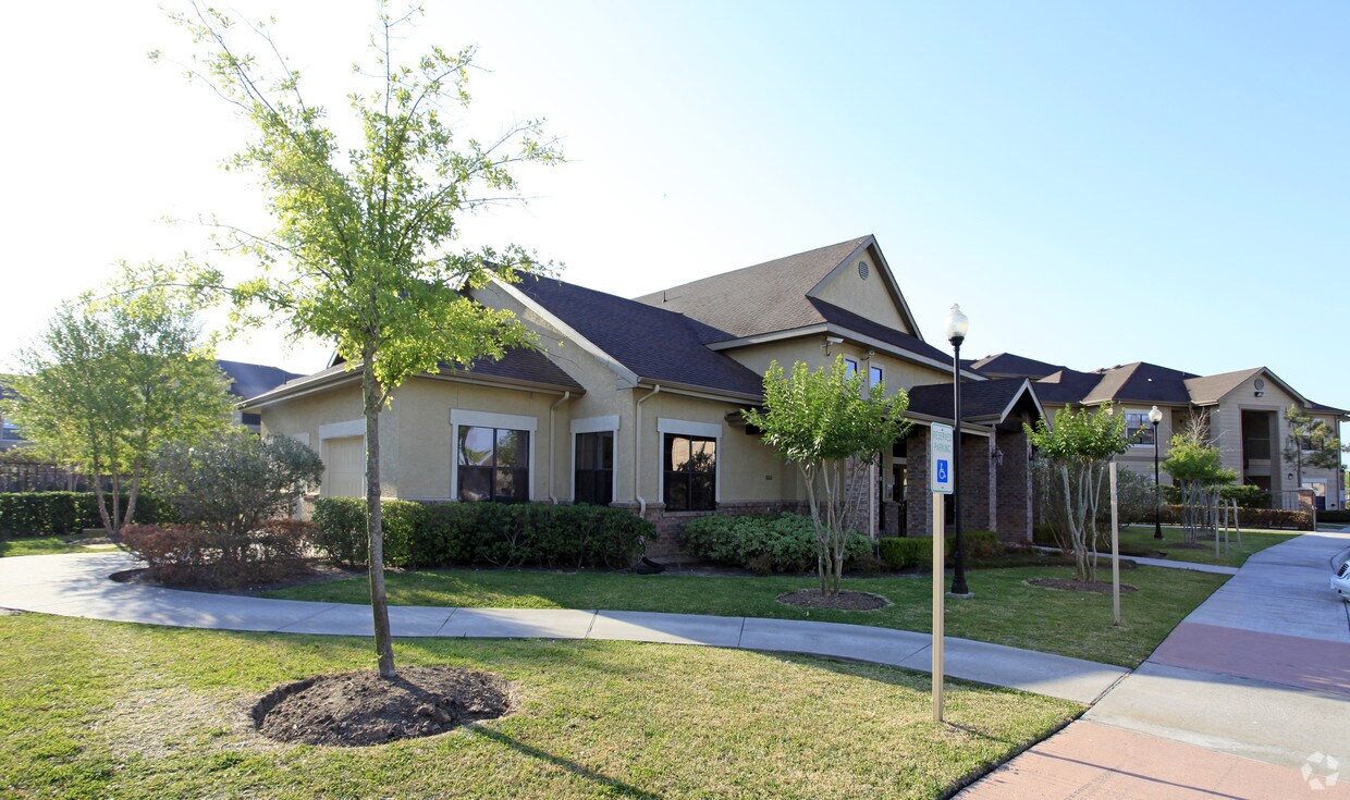 Oakmoor Apartments Houston, TX