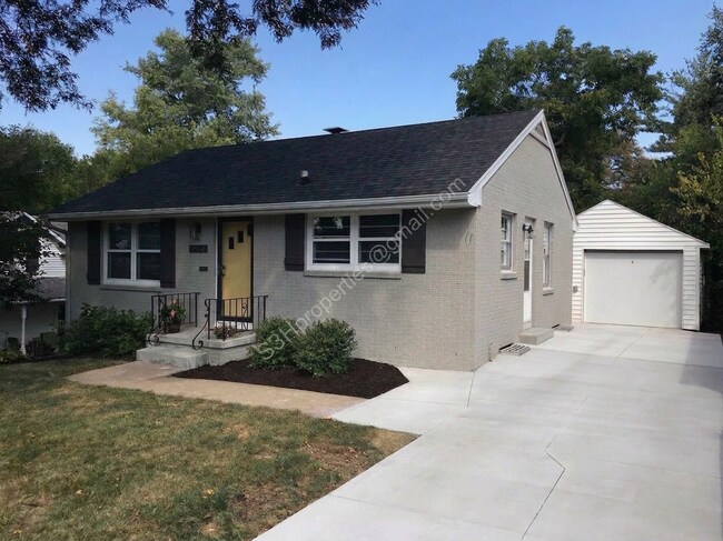 Foto del edificio - 5630 Erskine St