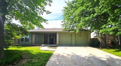 Building Photo - 8240 NW 85th St