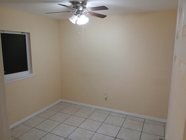 Foto del edificio - 5144-5146 28th St SW