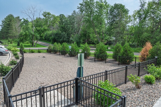 Pet Park - The Aurilla Apartments