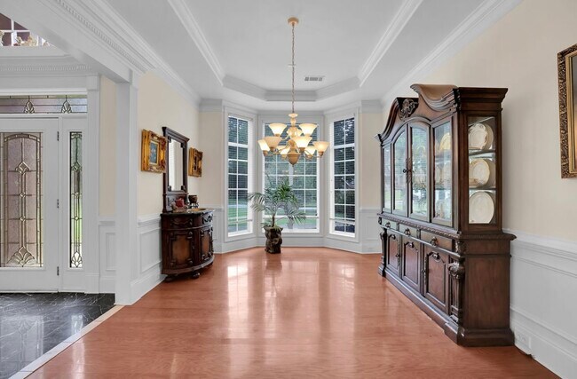 Foto del edificio - 8225 Seven Oaks Dr