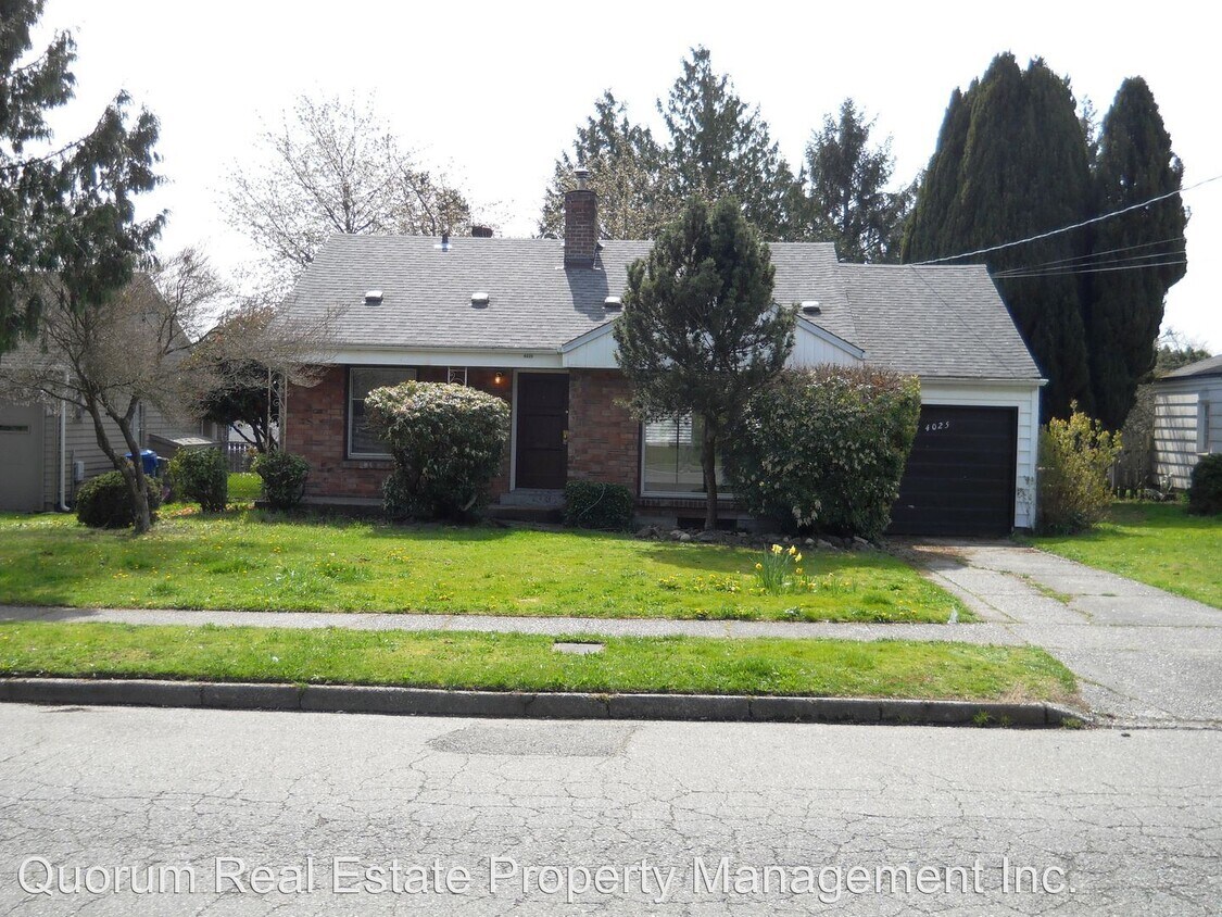 Primary Photo - 2 br, 1 bath House - 4025 SW 106th St