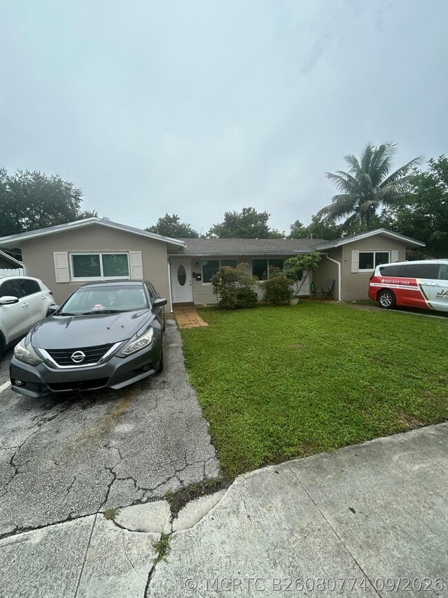 Building Photo - 5410 NW 16th Ct