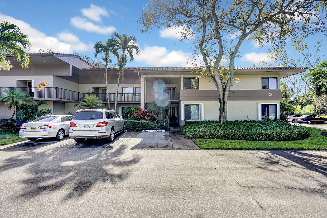 9543 NW 2nd Pl Unit 2g, Coral Springs, FL 33071 Condo for Rent in