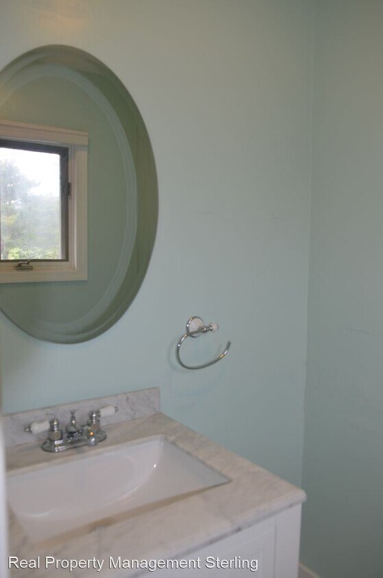 Primary Photo - 3 br, 2 bath House - L7 Stonehedge Drive