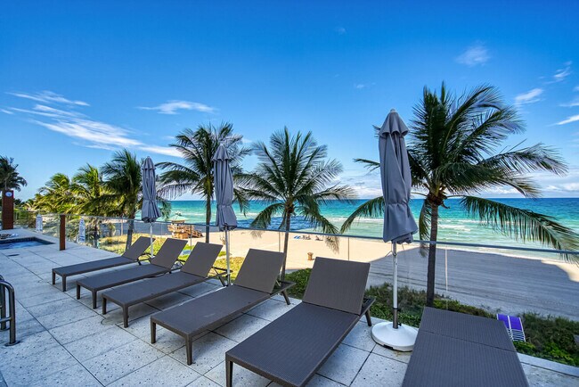 Foto del edificio - 18911 Collins Ave