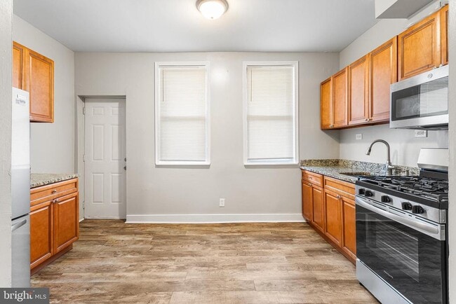 Foto del edificio - 544 N Allison St