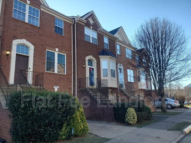 Building Photo - 2505 Polly Jefferson Way