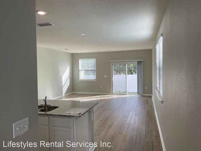 Building Photo - 3 br, 2.5 bath House - 11789 Junegrass Road