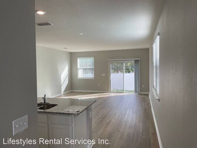 Foto del edificio - 3 br, 2.5 bath House - 11789 Junegrass Road