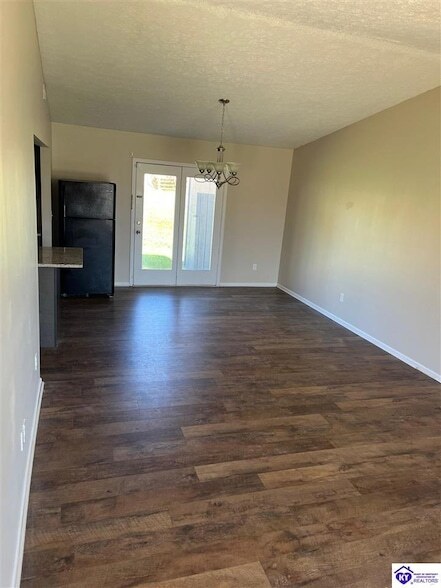 Building Photo - 1014A Windview Pl