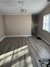 Building Photo - 161 Kings Tree Acres Dr