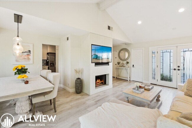 Foto del edificio - 2 br, 2.5 bath House - 8 Clover Hill Lane