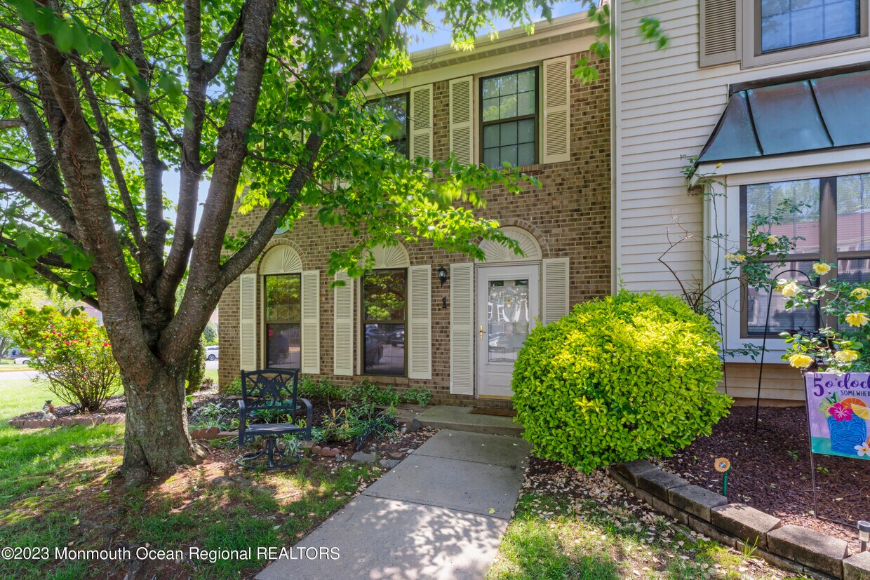 Foto principal - 39 Worthington Ct