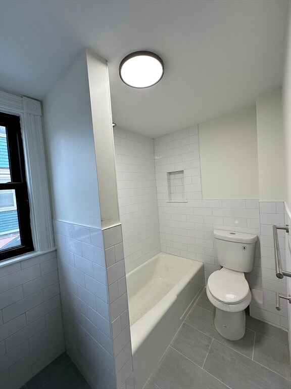 Foto del edificio - 173 Everett St
