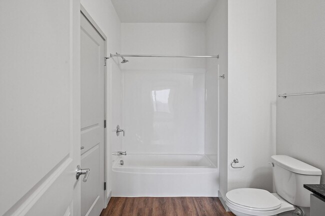 Interior Photo - Fenview Flats