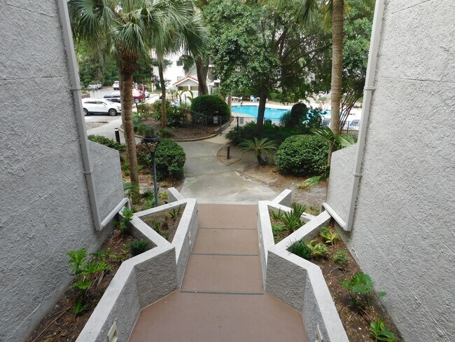 Building Photo - 70 Paddleboat Lane, #203 - C