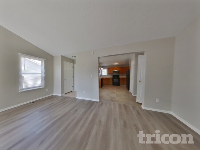 Foto del edificio - 617 Cornerstone Dr