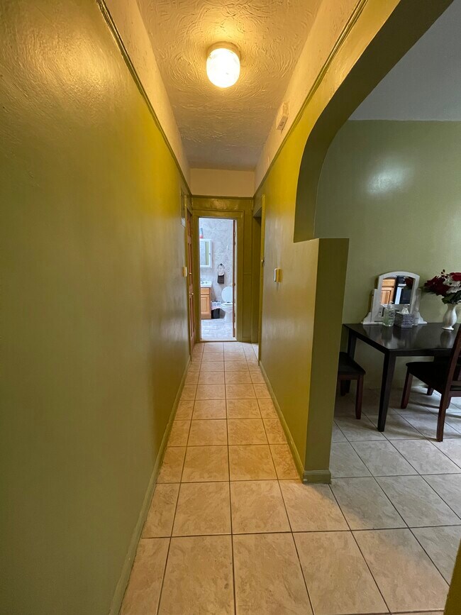 Foto del edificio - 2118 21st Rd