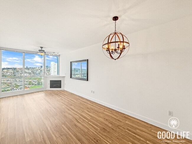 Foto del edificio - Beautiful 1BD/1BA Condo in Little Italy W/ A/C, W/D, Private Balcony with City Views, Community G...