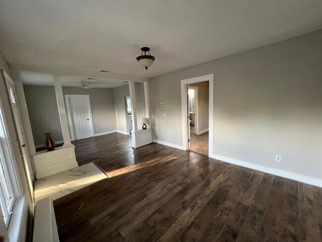 Foto del edificio - 8210 N 13th St