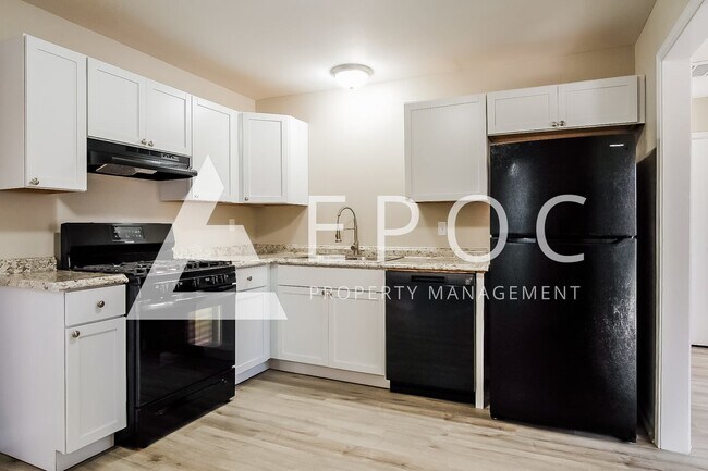 Foto del edificio - 2309 N Xanthus Ave