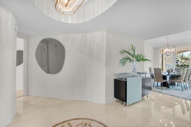 Building Photo - 3700 S Ocean Blvd
