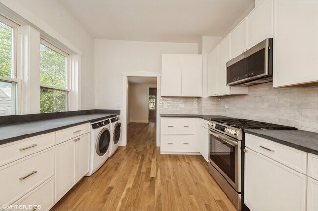 Foto del edificio - 2524 W Lyndale St