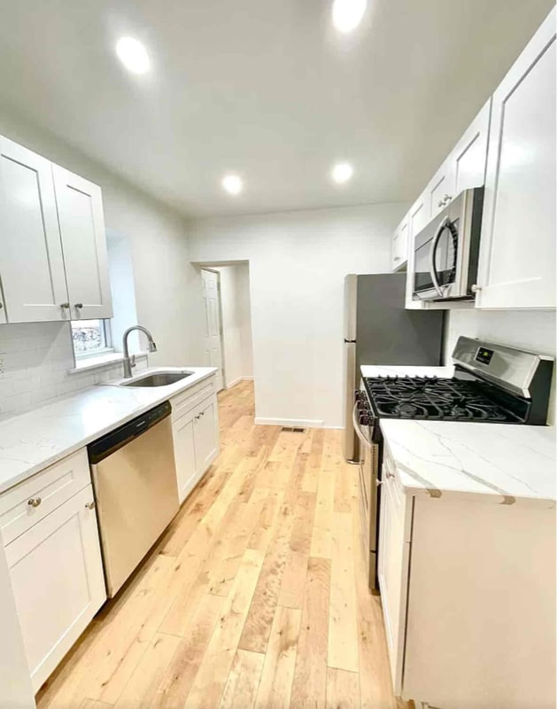 Photo - 2457 Gaul St House