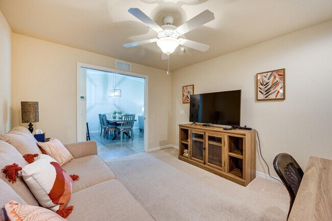 Foto del edificio - 17956 Bonita National Blvd