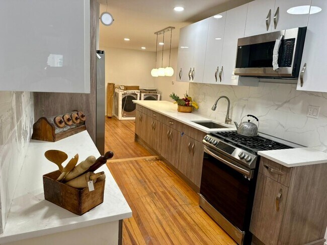 Foto del edificio - 328 High St