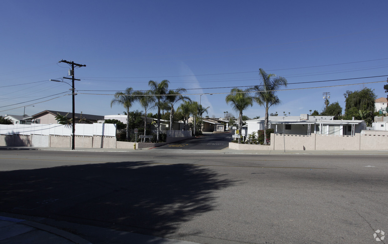Building Photo - Escondido Terrace Mobile Home