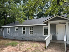 Building Photo - 1102 Meriwether St