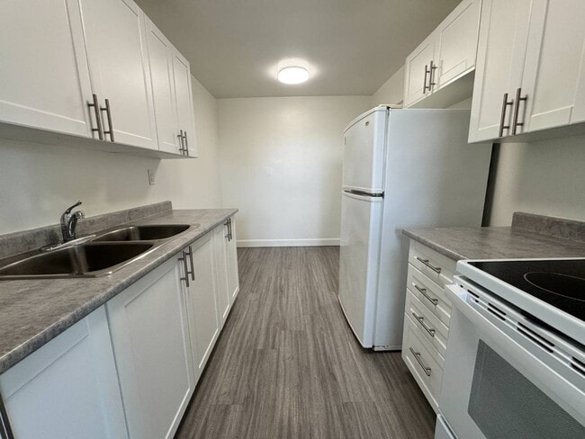 Building Photo - 200 London Rd