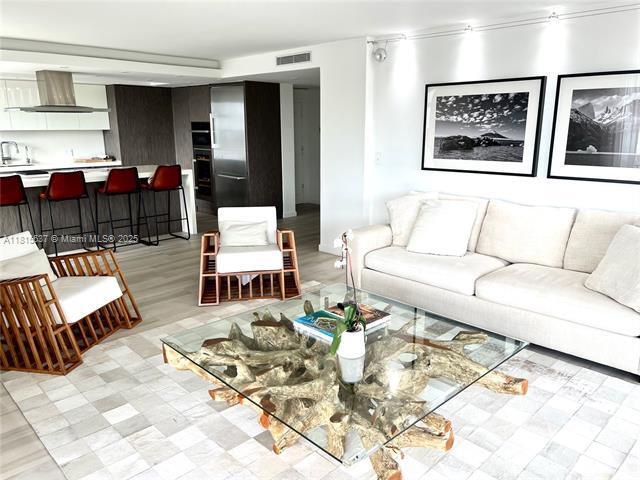 Foto del edificio - 177 Ocean Lane Dr