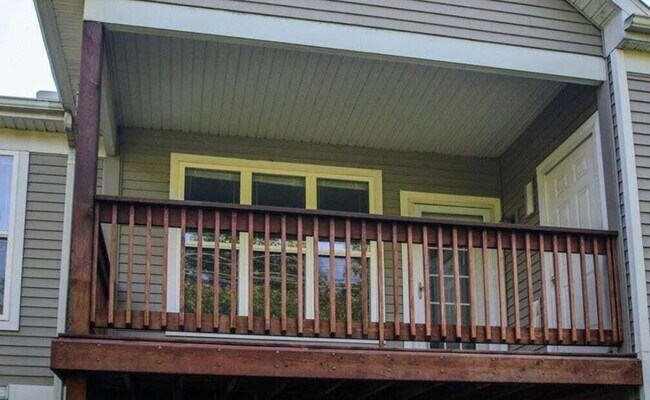 Building Photo - 1430 Fox Pointe Cir