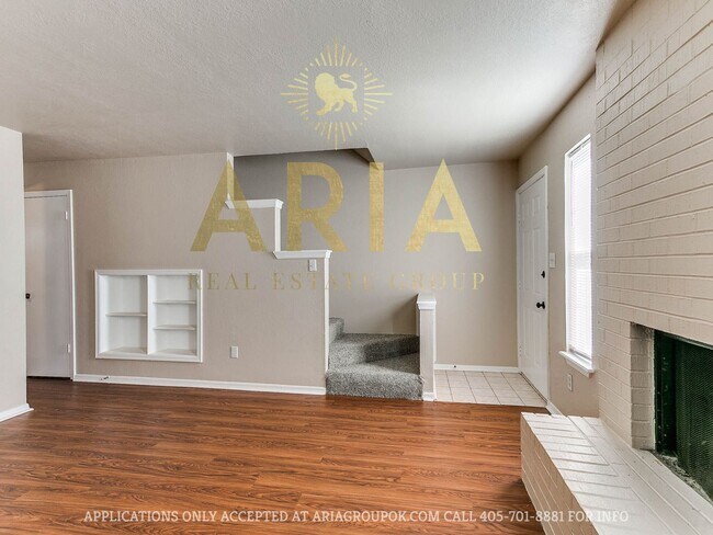 Foto del edificio - *2305 Beaumont Dr.