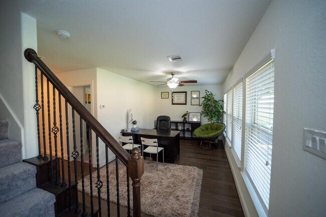 Building Photo - 9926 Spring Shadows Park Cir