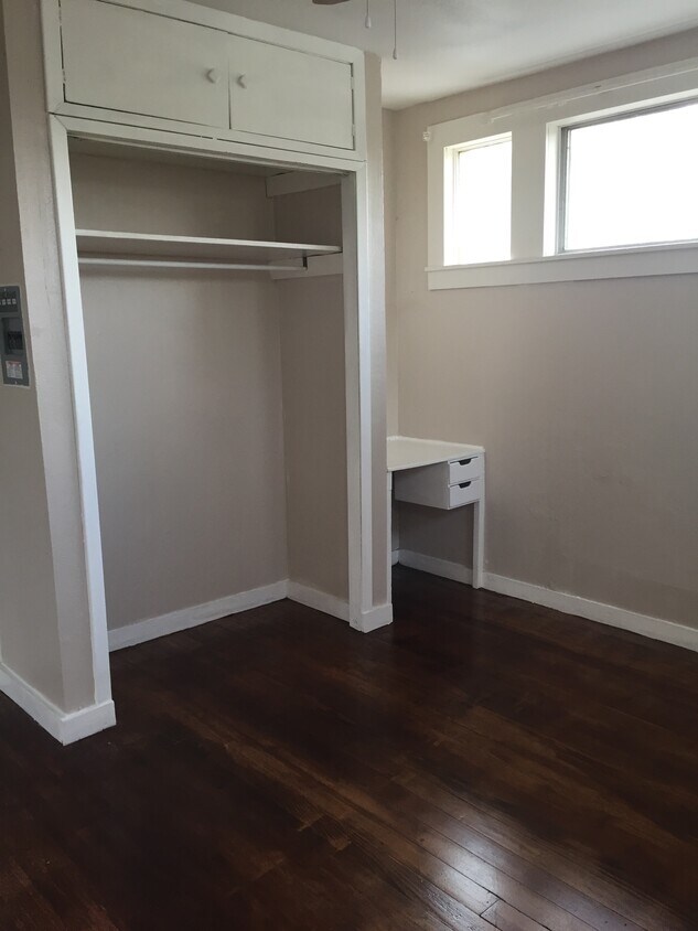 Foto principal - 821 Live Oak St