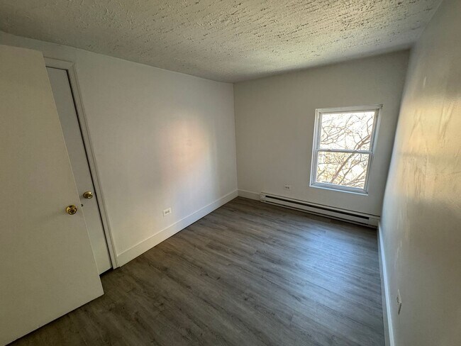 Foto del edificio - 2-Bed 1-Bath Apartment in Rittenhouse Sq